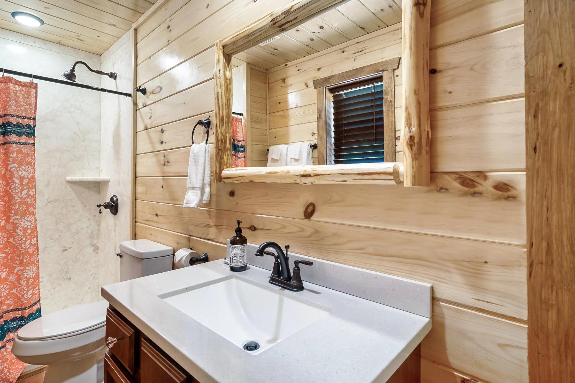 גטלינבורג Smokiesboutiquecabins Would Love To Host You At Dolly'S Cute Cabin! 4 Suites With Private Bathrooms - Hot Tub, Fire Pit, Game Room, Resort Pool Open Memorial Day Through Labor Day! מראה חיצוני תמונה