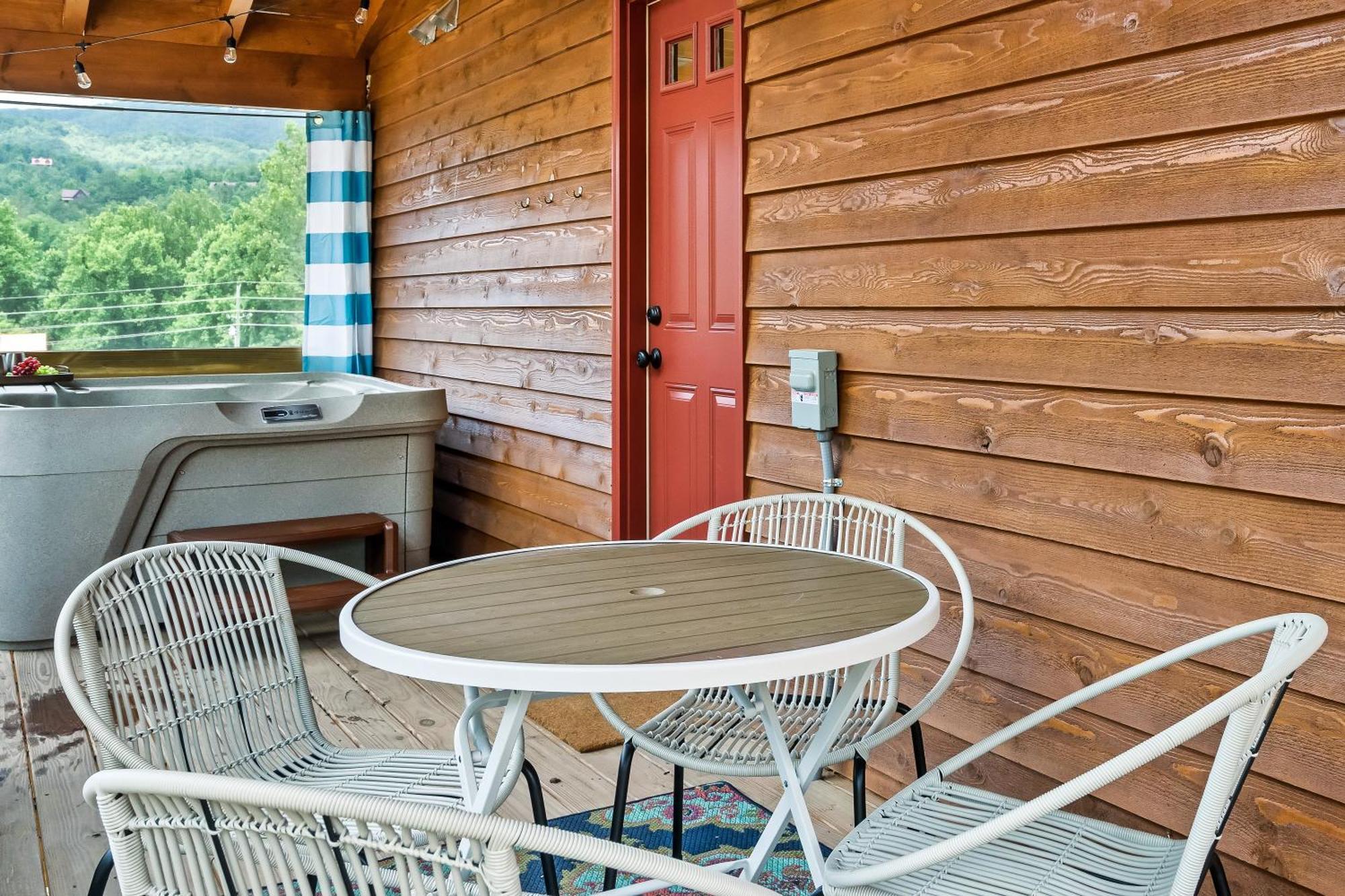 גטלינבורג Smokiesboutiquecabins Would Love To Host You At Dolly'S Cute Cabin! 4 Suites With Private Bathrooms - Hot Tub, Fire Pit, Game Room, Resort Pool Open Memorial Day Through Labor Day! מראה חיצוני תמונה
