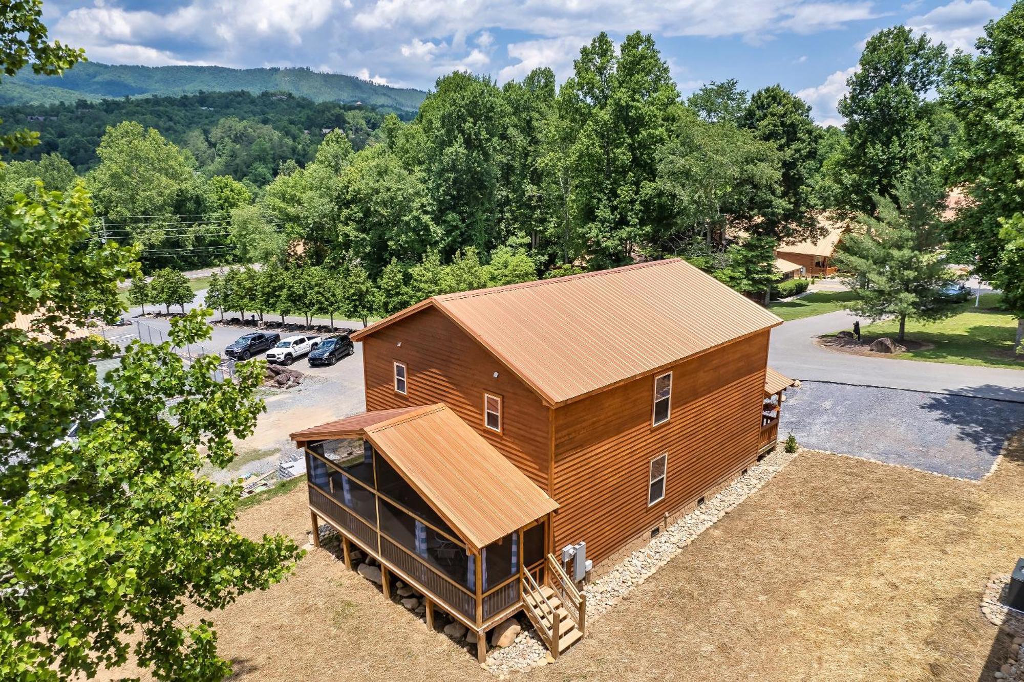 גטלינבורג Smokiesboutiquecabins Would Love To Host You At Dolly'S Cute Cabin! 4 Suites With Private Bathrooms - Hot Tub, Fire Pit, Game Room, Resort Pool Open Memorial Day Through Labor Day! מראה חיצוני תמונה