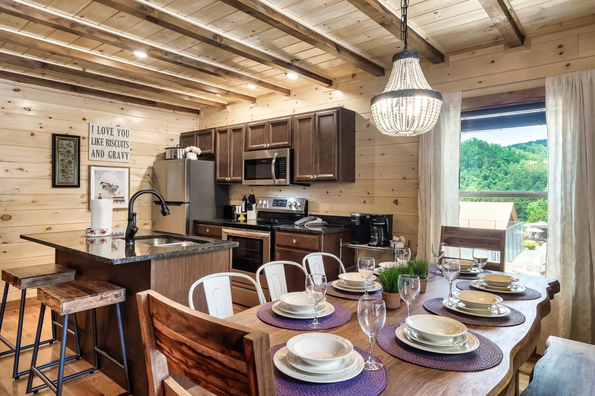 גטלינבורג Smokiesboutiquecabins Would Love To Host You At Dolly'S Cute Cabin! 4 Suites With Private Bathrooms - Hot Tub, Fire Pit, Game Room, Resort Pool Open Memorial Day Through Labor Day! מראה חיצוני תמונה